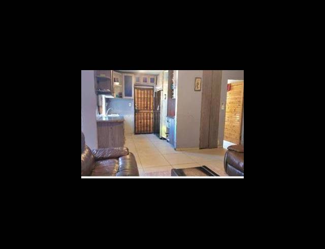 3 BEDROOM HOUSE FOR SALE IN JOE SLOVO PARK